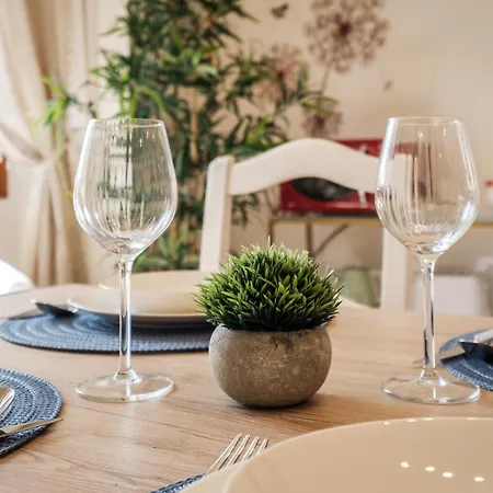 Elegante 10 Min Dal Mare E Dal Centro Apartment *